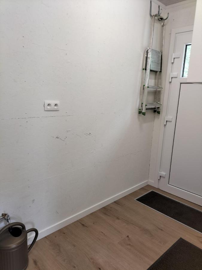 Theressa - Free Wifi En Netflix Zutendaal Exterior photo